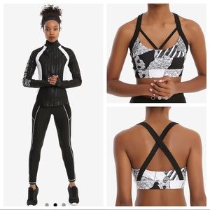 🖤NWT/EUC🖤 Nightmare Before Christmas Active Set- Leggings Jacket & Sports Bra